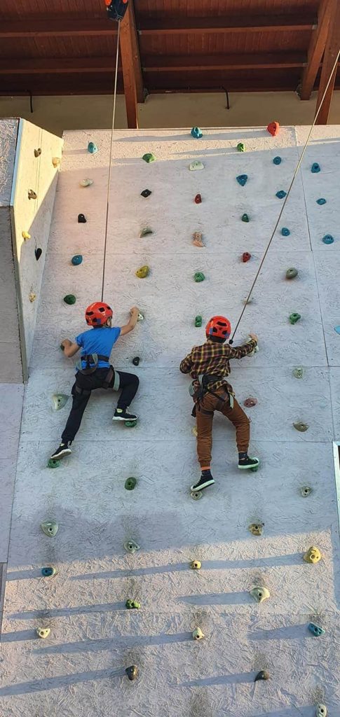 escalada2-485x1024-1.jpg